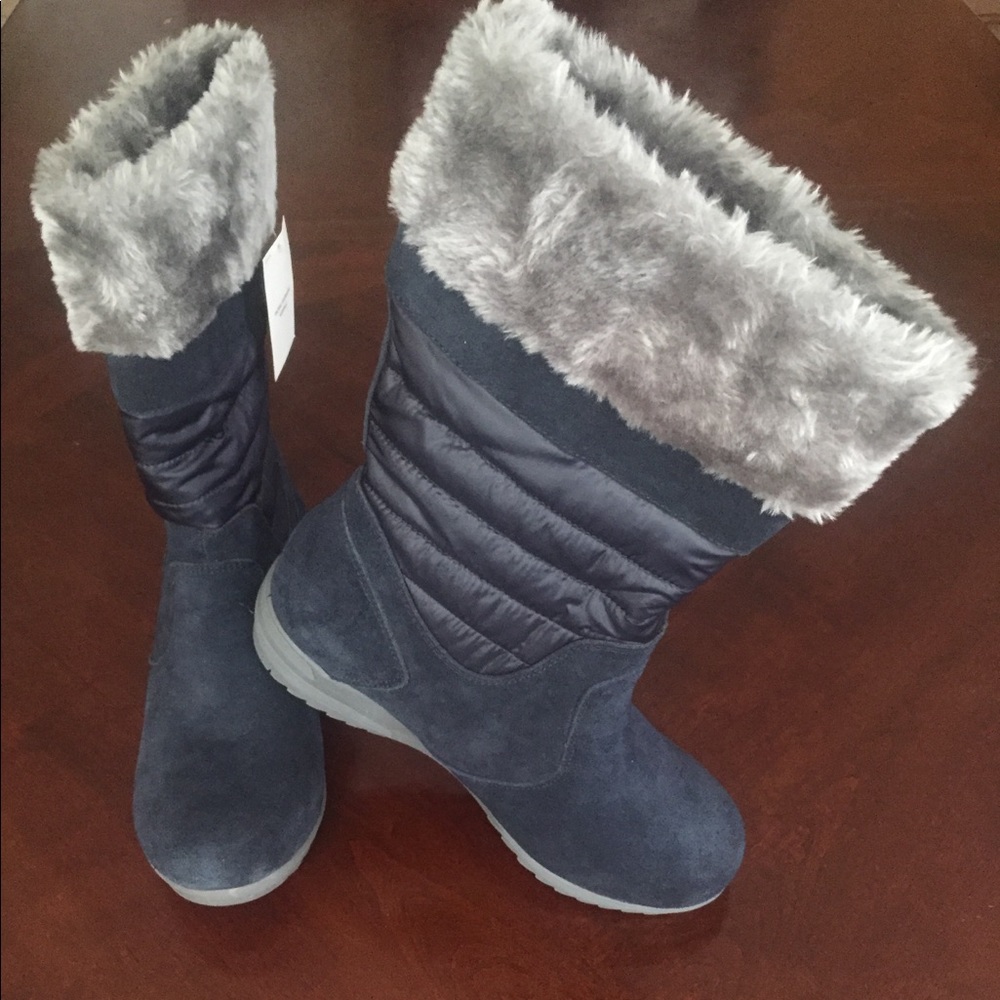 Women’s snow boots